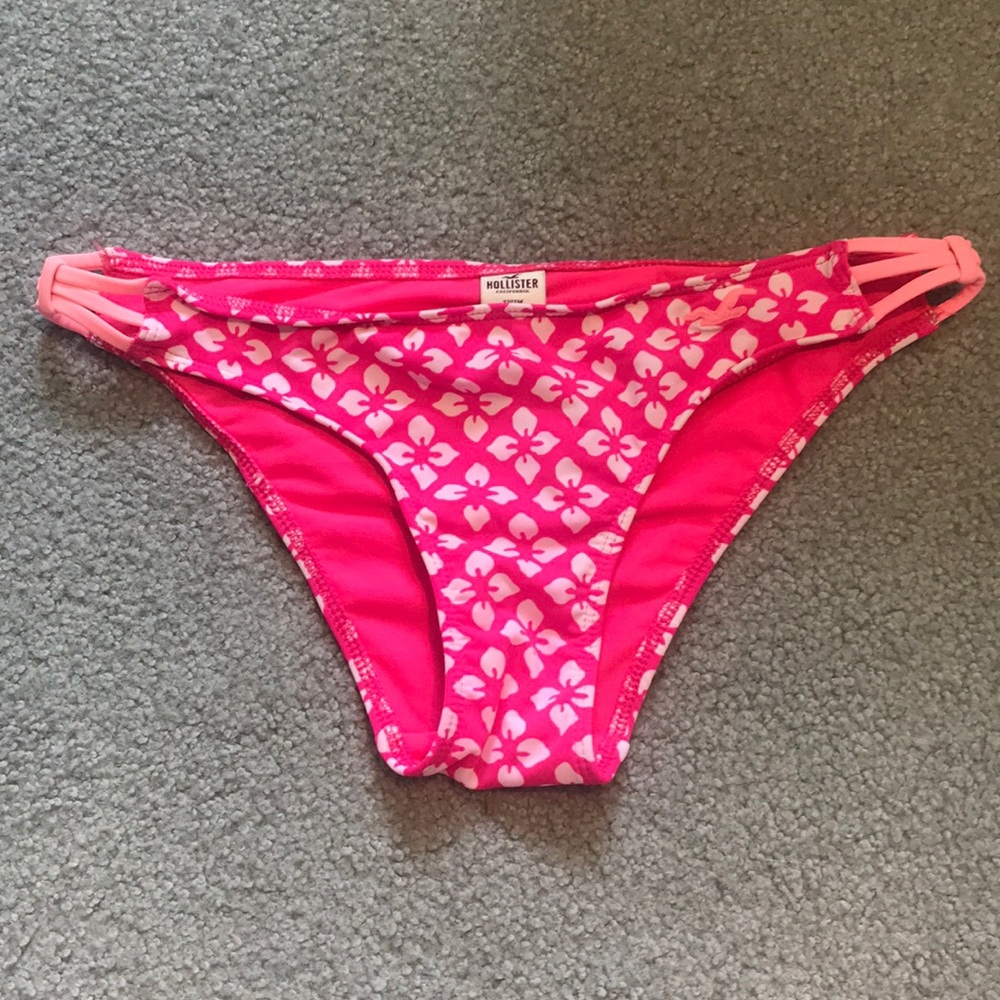 Swim bottoms⭐️